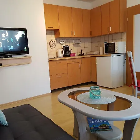 Apartman Luna *